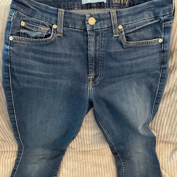 7 for all mankind the ankle skinny. Size 28. - Picture 2 of 4